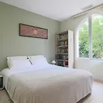 Вилла Charming With Jacuzzi At 200m From Beaches